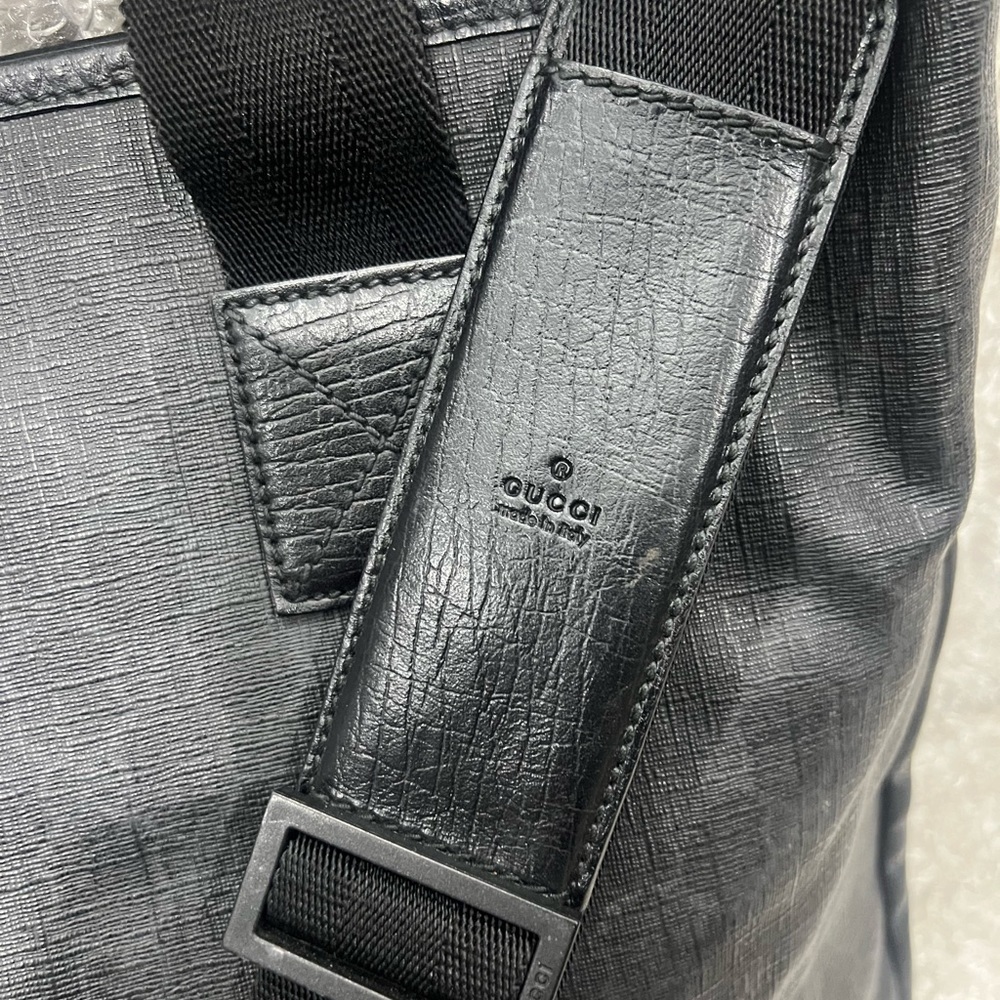 GUCCI GG Supreme Vertical Tote - Picture 6 of 16